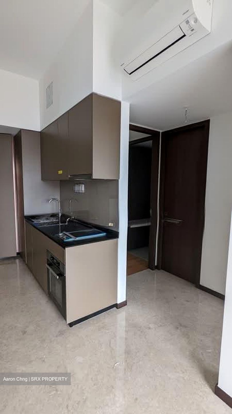 Royalgreen (D10), Condominium #551729101